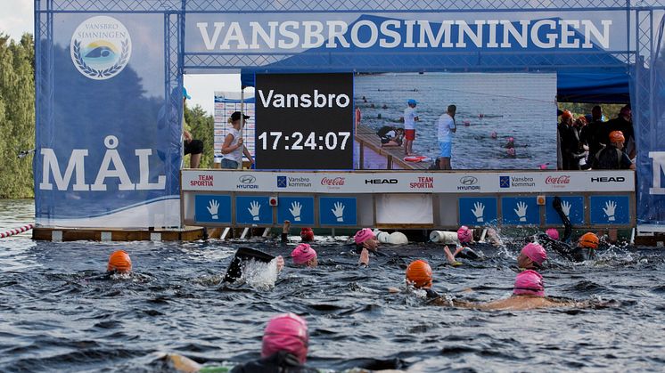 Startrekord i Vansbrosimningen