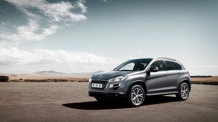 Världspremiär för robusta kompaktsuven Peugeot 4008