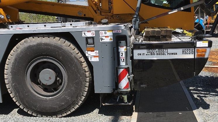Fibrelite GRP20 HS20 covers in Trenwa trenches withstand 18 tonne crane trucks during substation rebuild