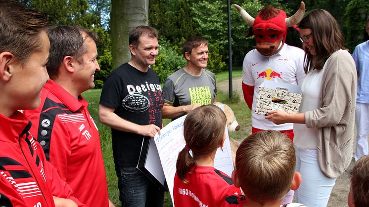 SV 1863 Belgershain übergibt Spende im Kinderhospiz