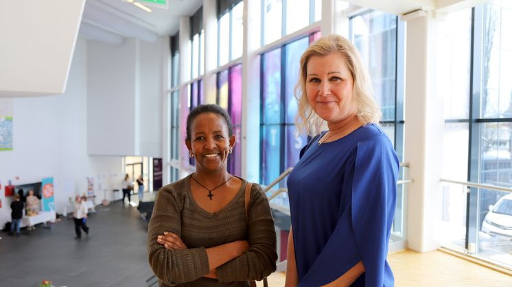 Selamawit Yohannes och Annika Risberg.