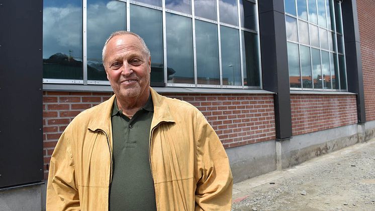 Ingmar Svensson, YIF:s vice ordförande, ger oss en förhandstitt på Ystad IFs nya lokaler.
