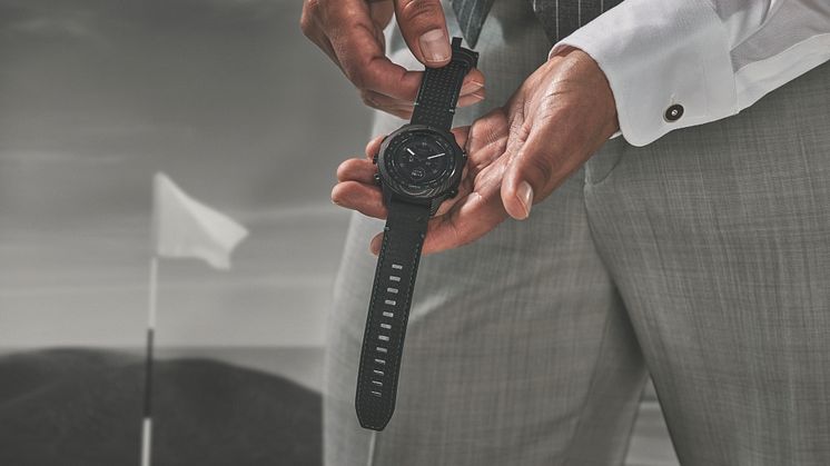 MARQ Carbon Golfer