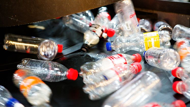 Gekås Ullareds kunder skänker panten till Barncancerfonden 