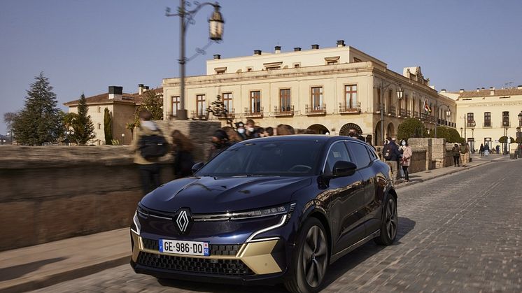 MEGANE E-TECH ELECTRIC MED MAKSIMALE 5 STJERNER I EURO NCAP