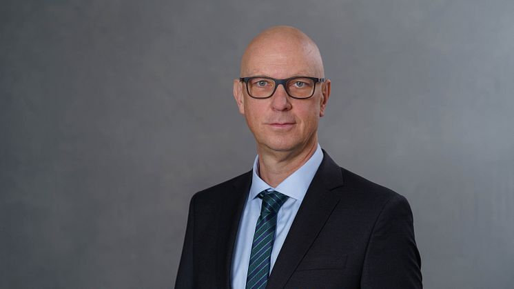 Dr. Michael Gerhard.