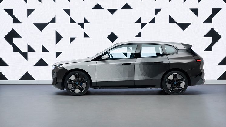 BMW iX Flow featuring E Ink