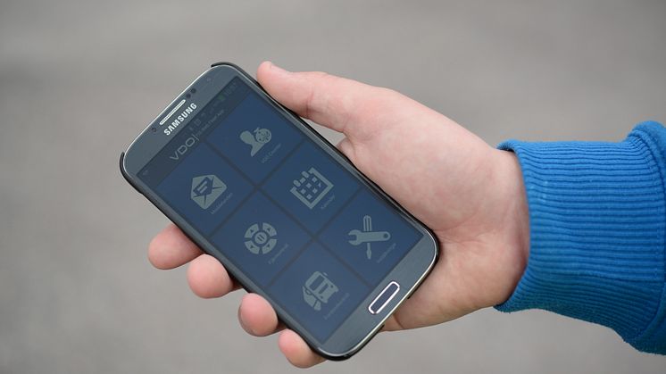 Med TIS-Web Fleet-appen kan föraren sköta jobbet från smarttelefonen