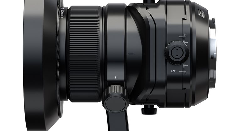 GF30mm_F5_6_TS_front_fromSideWithHood_Tripod