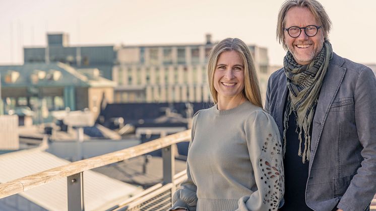 Carolina Dyrö och Erik Nissen Johansen, Stylt