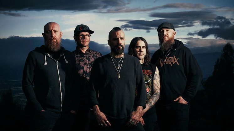 KILLSWITCH ENGAGE - THIS CONSEQUENCE - ute nu! Se den nya videon!