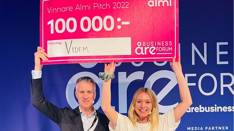 Bild: (med tillåtelse från Almi) Joachim Karlsson, vd Almi Invest och Maria Barklund, grundare Videm