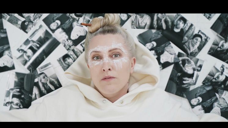 Elle-Kari video.jpg