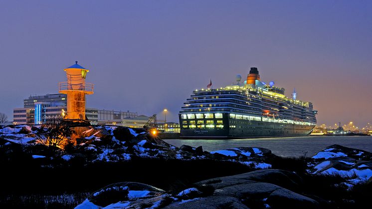 British cruise passengers heading for Gothenburg in December 