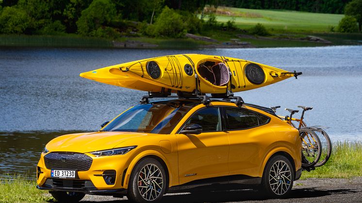 Ford Mustang Mach-E godkjent for taklast  på opptil 75 kg