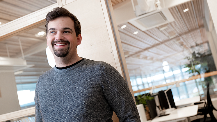 Per Grön är grundaren av Lumiary - en startup som utvecklar en mikrofon som med hjälp av laserteknik ska kunna höra lika bra som det mänskliga örat, eller bättre.