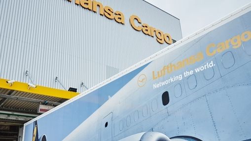 Weltneuheit: „Road Feeder Service Cool“ buchbar