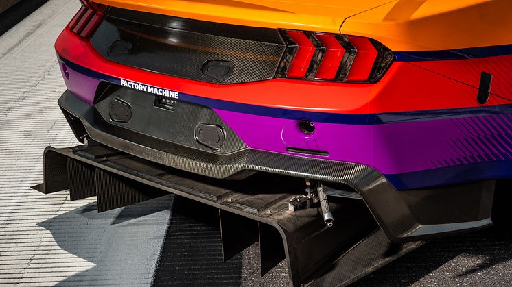 Ford Mustang GT3  2023 (24)