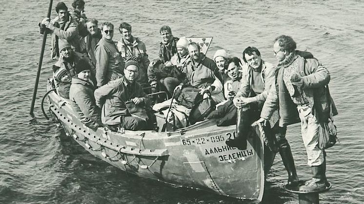 July 1992, landing at Novay Zemlya (Photo: MMBI).