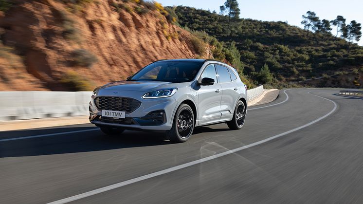 Ford Kuga Graphite Edition kommer i den nye, flotte farve 'grey matter'.