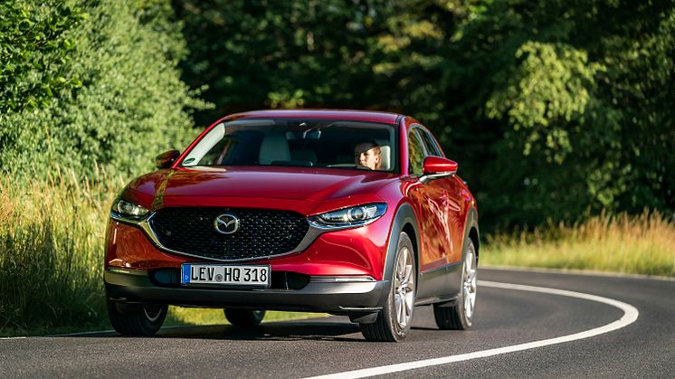 Mazda CX-30_Action_Soul Red Crystal_8