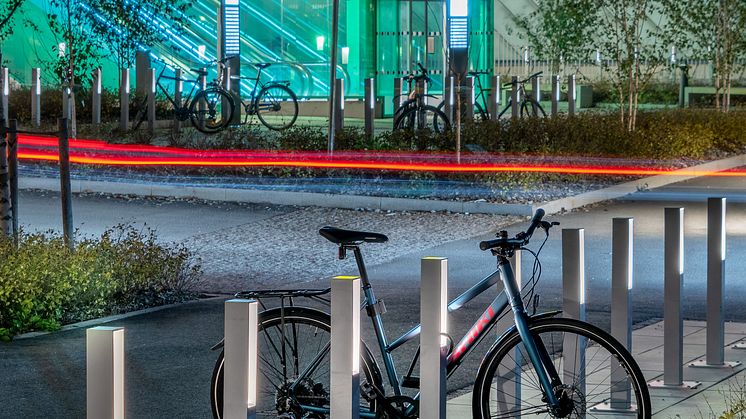 Blenda pollare med LED-blysning, Blenda Design. Tomteboda Stockholm