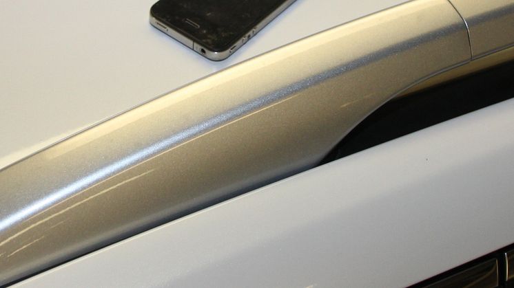 Mobiltelefon - gjenglemt på biltak