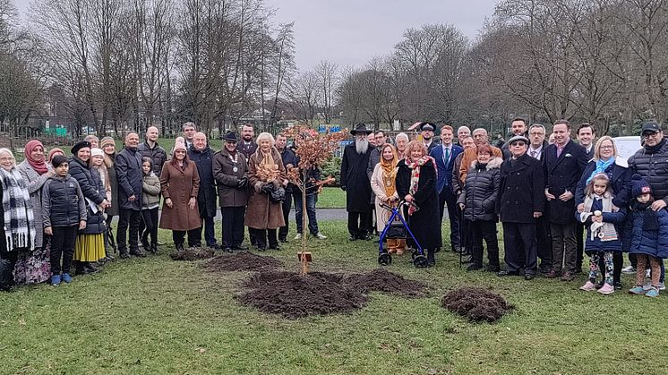 Tree planting commemorates 80 years of Jewish refugees