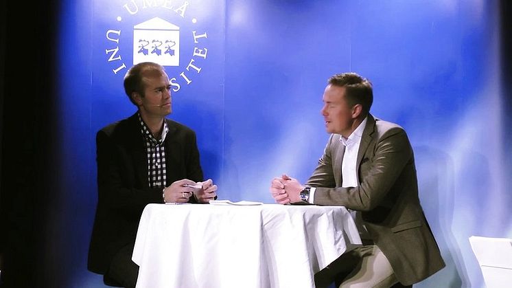 Mattias Elg intervjuas av Mattias Lundberg på Psykologisk Salong i #Umeå 3 maj 2012