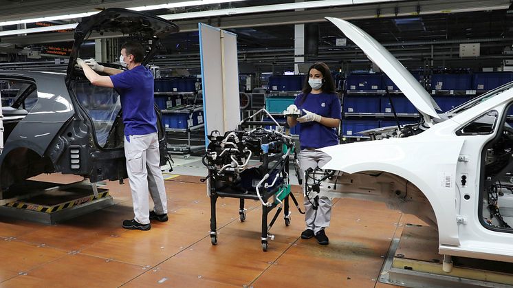 Volkswagen genstarter trinvis produktionen af person- og erhvervsbiler