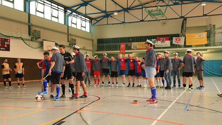 Erster Kalle Küch Cup in Leipzig: Bärenherz freut sich über eine großartige Spende