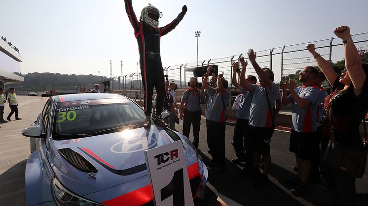 Hyundai i30 N TCR debuterar och glänser i TCR International.