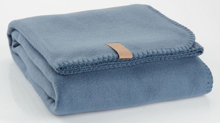 Fleecedecke DAGLILJE blau Freisteller