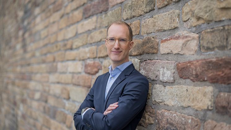 Det är anmärkningsvärt att Socialdemokraterna gått från ”miljardsatsning” till ”tajt budget” på bara ett år, säger Jan Jönsson (L)