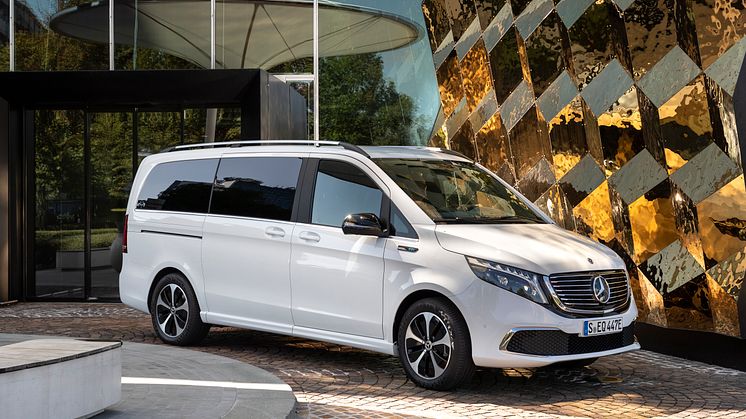 8-personers elbil fra Mercedes-Benz har fået prisskilt