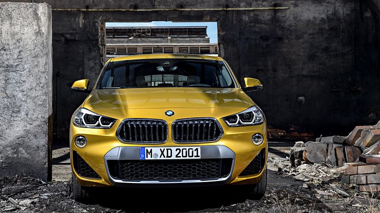 HELT NYA BMW X2