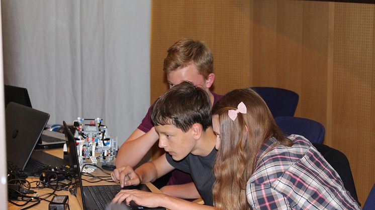 Abschluss der 4. Schüler-Ingenieur-Akademie RoboTool