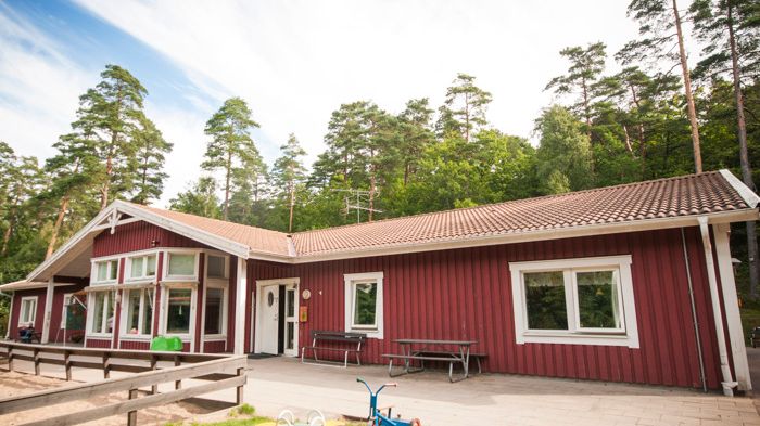Pressinbjudan – utbyggnaden av Gällinge förskola firas med taklagsfest