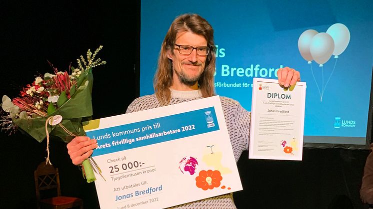 Jonas Bredford tilldelas priset Årets frivilliga samhällsarbetare 2022 för hans stora ideella engagemang för sina medmänniskor.