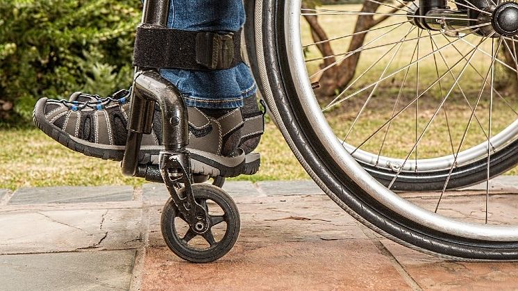 Personlig assistans förknippas lika mycket med frihet som rädsla