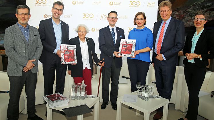 Die Beteiligten der Chronik-Präsentation 
