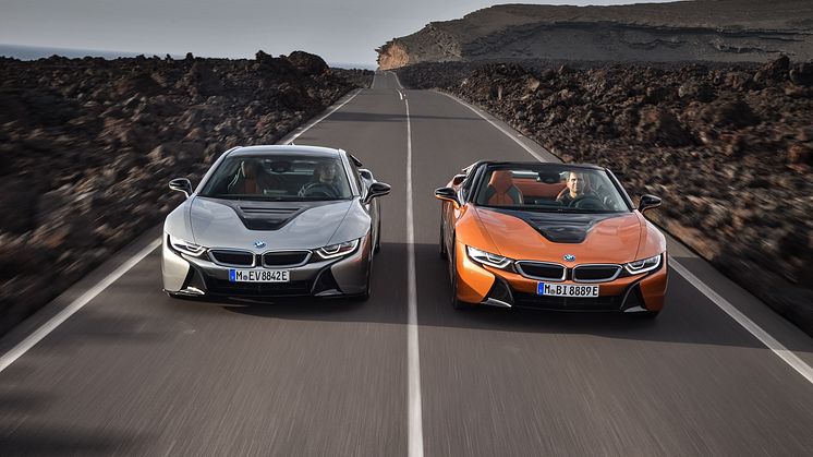 NYA BMW i8 ROADSTER & COUPE
