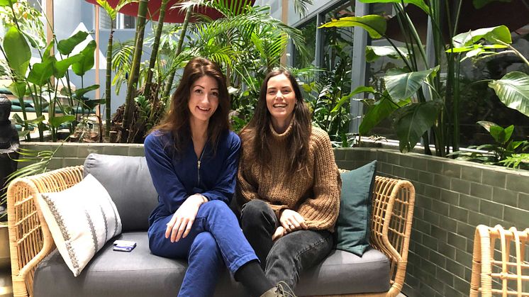 Gründerne bak To Ghost, Frøya Hetzel og Kristine Bakk.