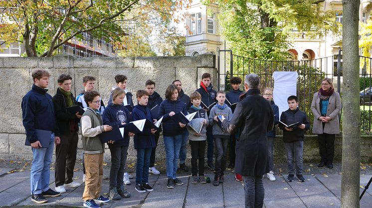 Thomanerchor singt bei der Einweihung der Gedenktafel 