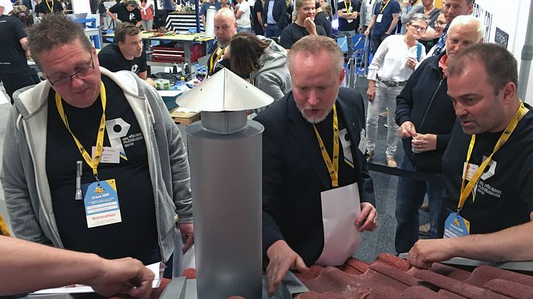 Juryn bedömer tävlingsbidrag