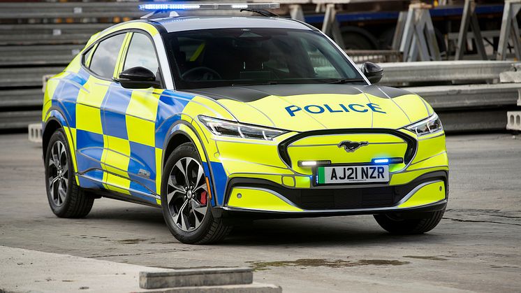 Ford med spesialbygd Mustang Mach-E politibilkonsept
