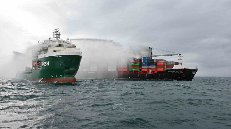 IMO skal nu behandle de 8 anbefalinger til, hvordan man kosteffektivt kan forberede brandsikkerheden på containerskibe. Foto: Nilantha Ilangamuwa/Unsplash.