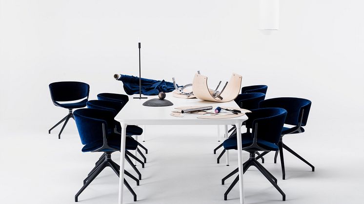 Offecct Phoenix table by Luca Nichetto