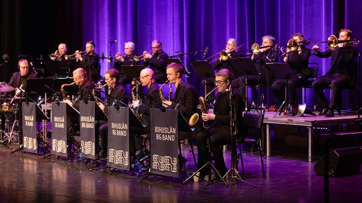 Bohuslän Big Band hyllar svenska storbandsgiganter. Foto: Daniel Strandroth.
