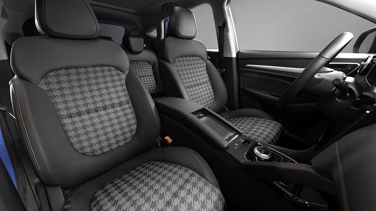 MG-ZS-EV-Front-Seats_Comfort